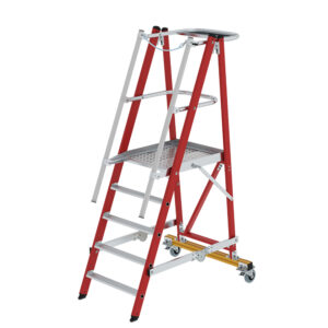 Plattformleiter GFK / Alu klappbar, fahrbar mit GFK-Handlauf