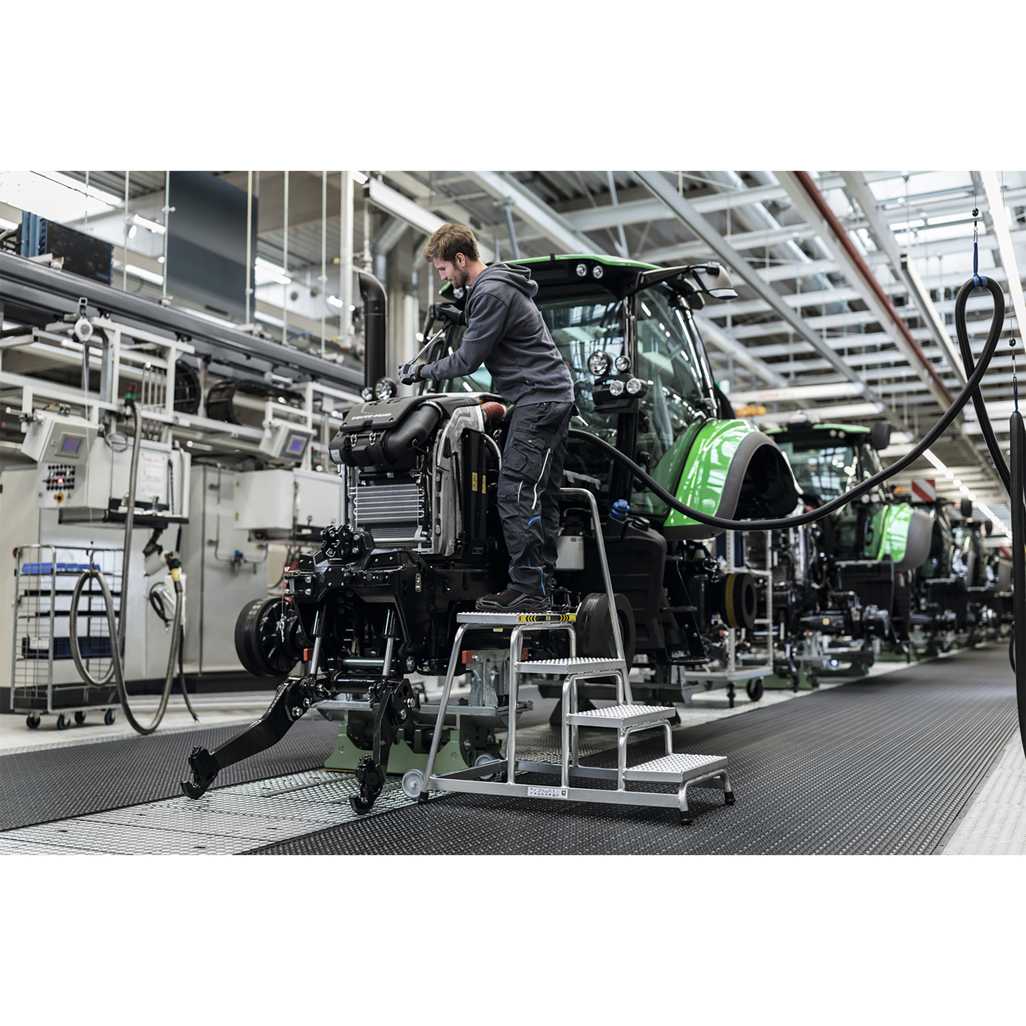 Arbeitspodest starr R 13 01-102n-100690 für verschiedene Arbeitshöhen MUNK