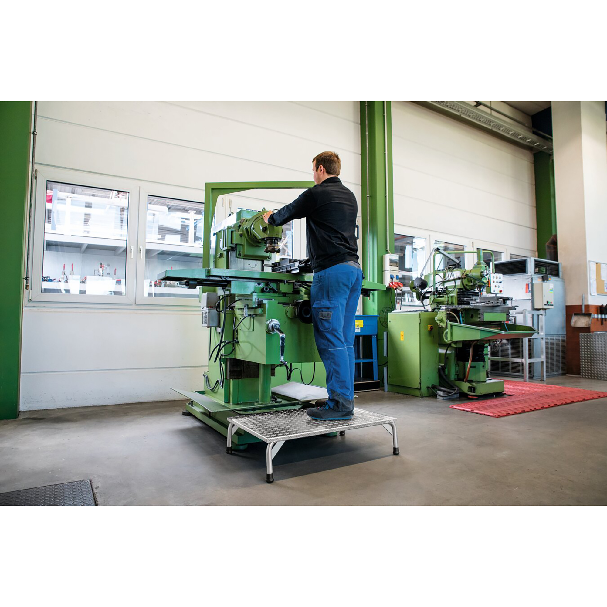 Arbeitspodest 01-102n-100747 Arbeitshöhe 2.250 mm MUNK