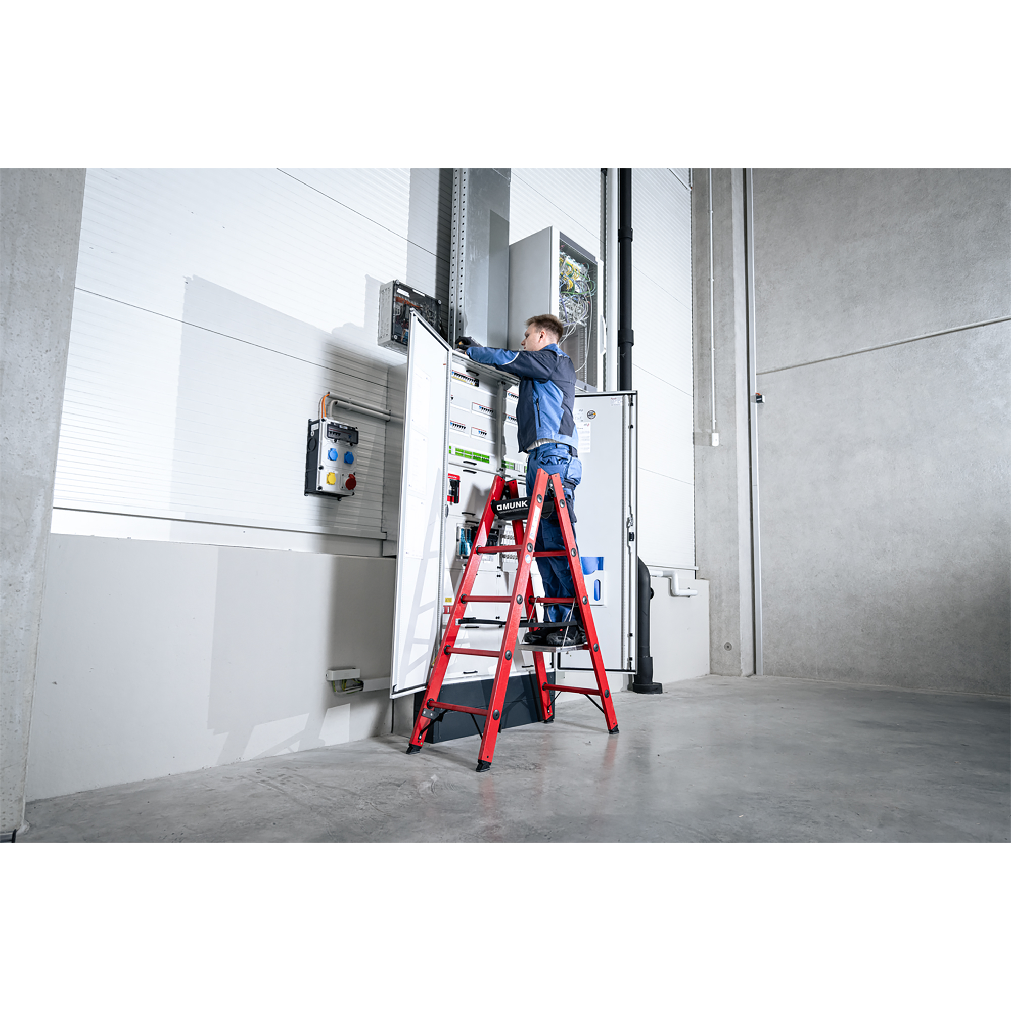 Sprossenstehleiter GFK 01-102n-100771 für verschiedene Arbeitshöhen MUNK